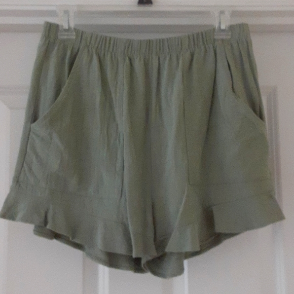 Ruffle Hem Elastic Waist Shorts 2 Pairs Large Black & Olive - Picture 3 of 3